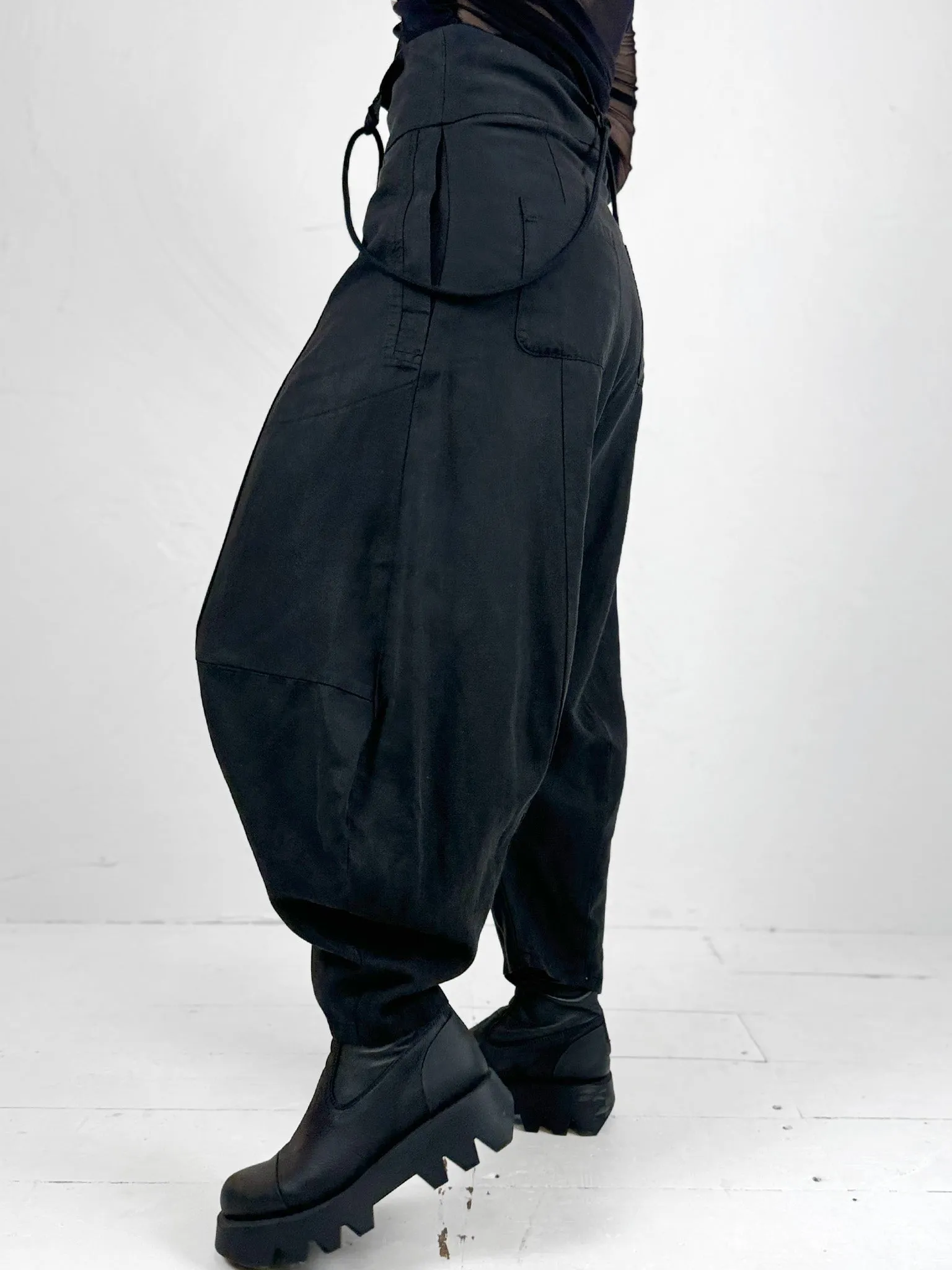 070 Black Strappy Dungarees