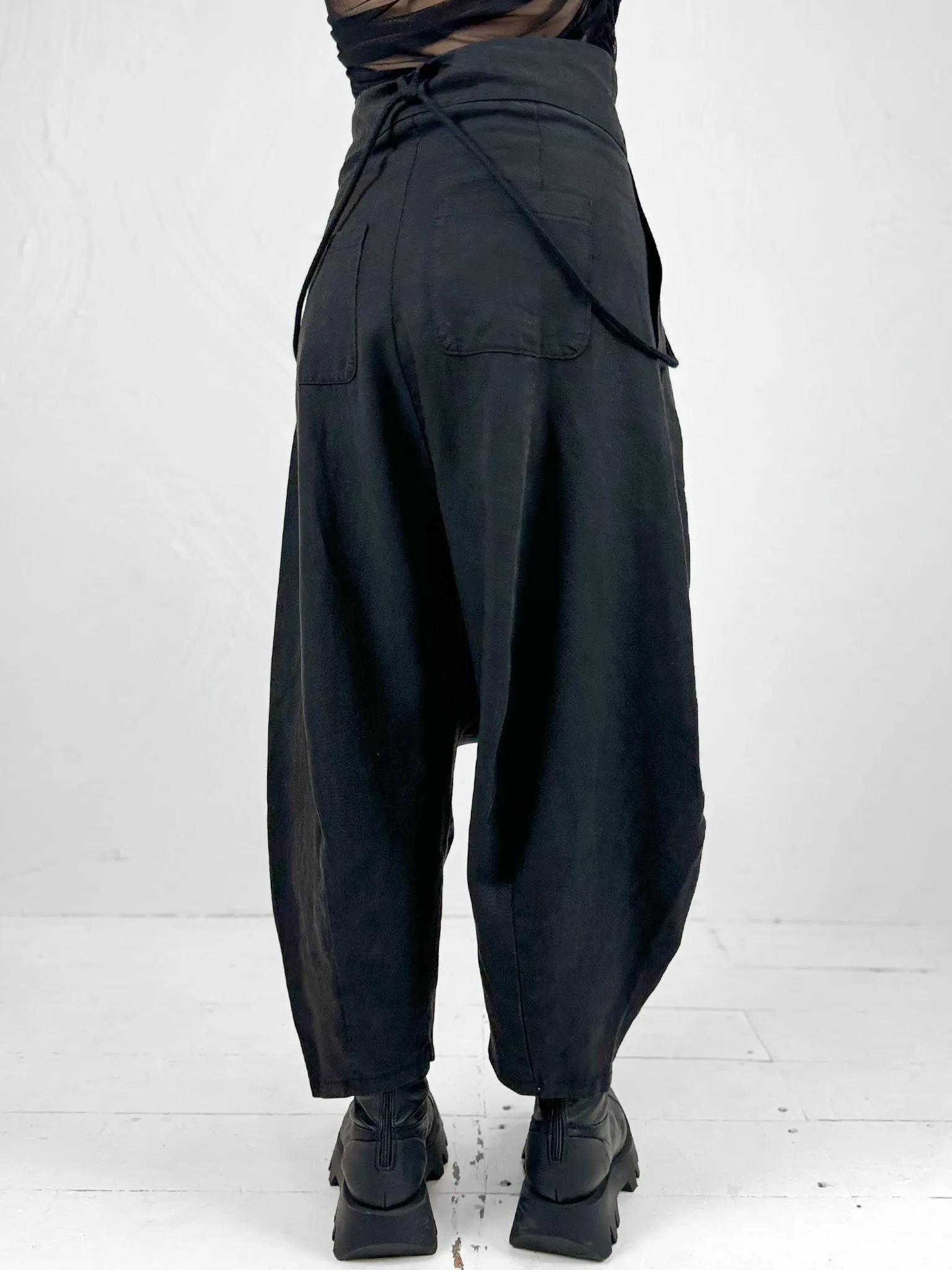 070 Black Strappy Dungarees