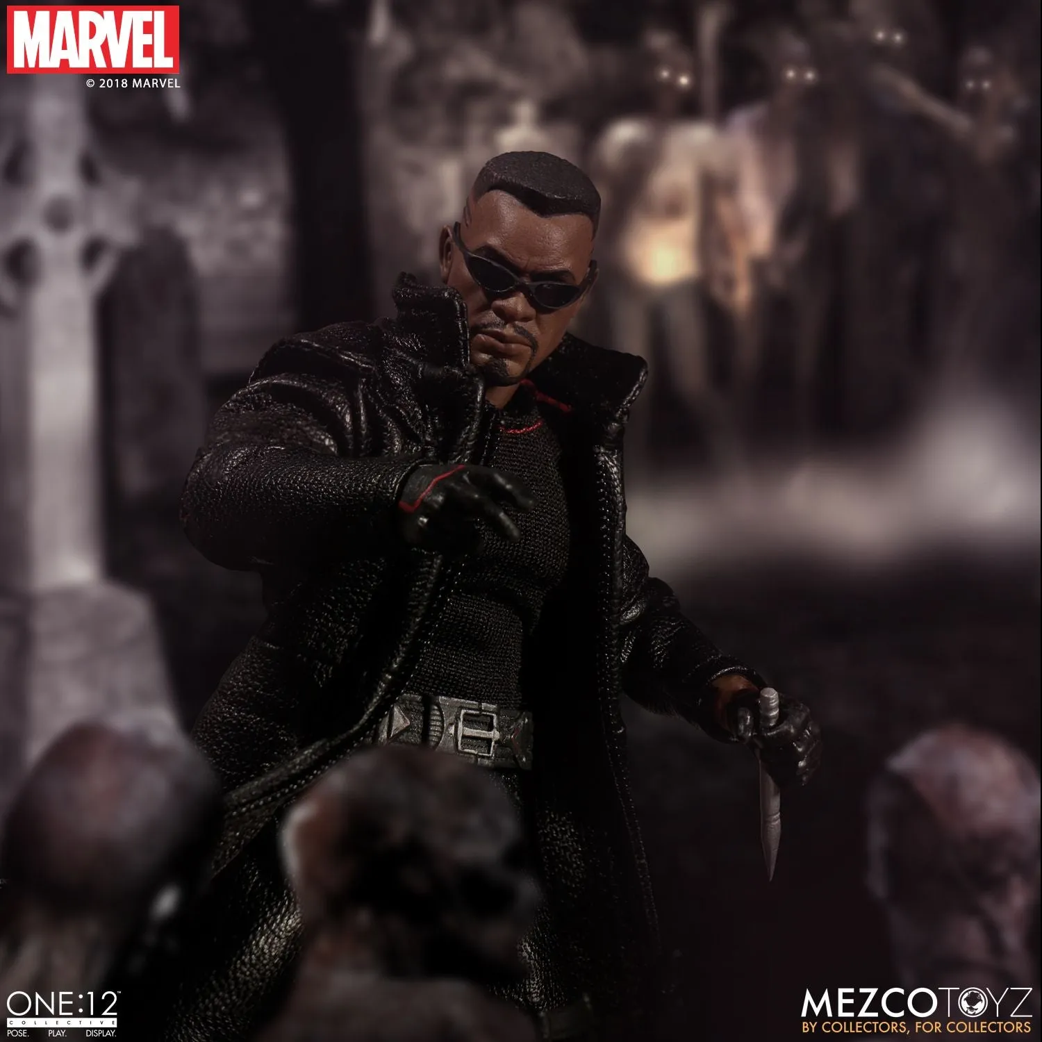 Mezco One:12 Blade